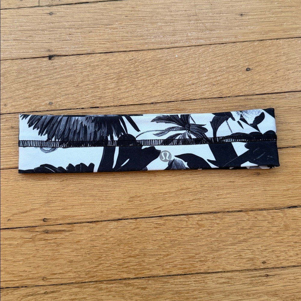 lululemon athletica Black and White Headband